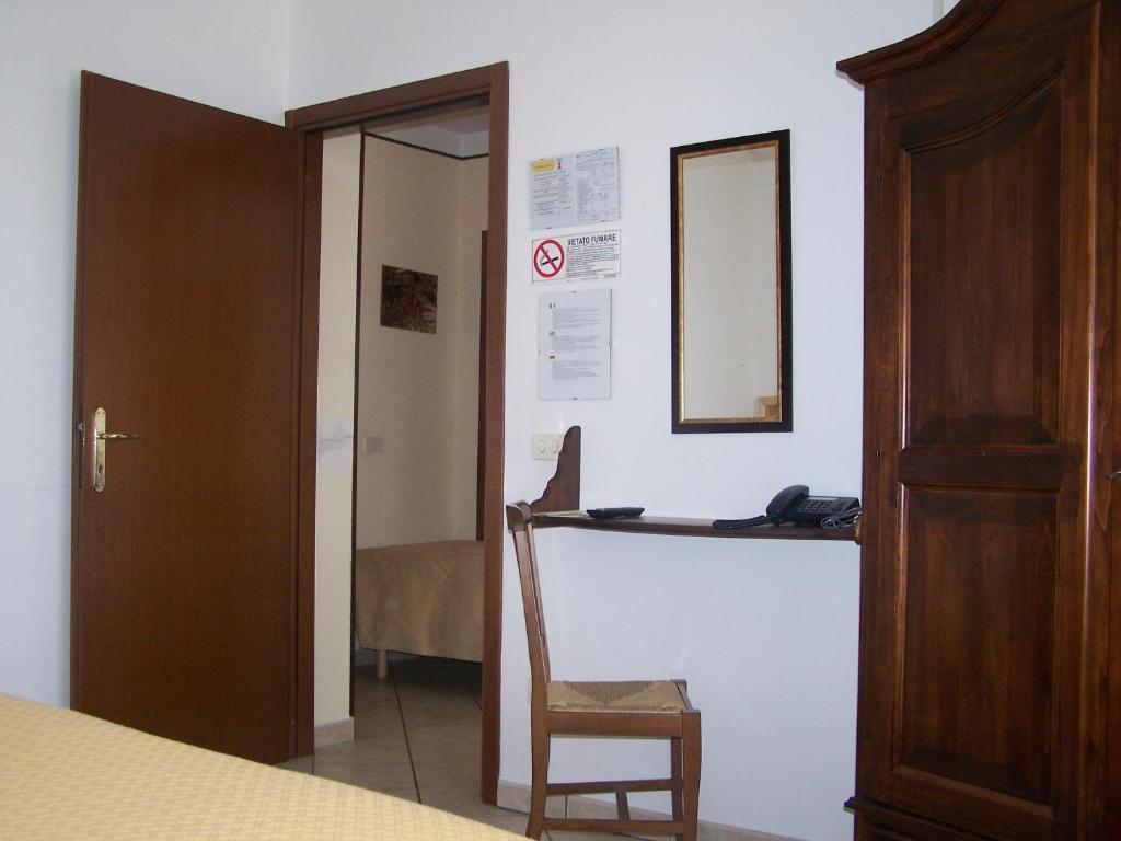 Hotel Ristorante La Torretta Bianze Room photo